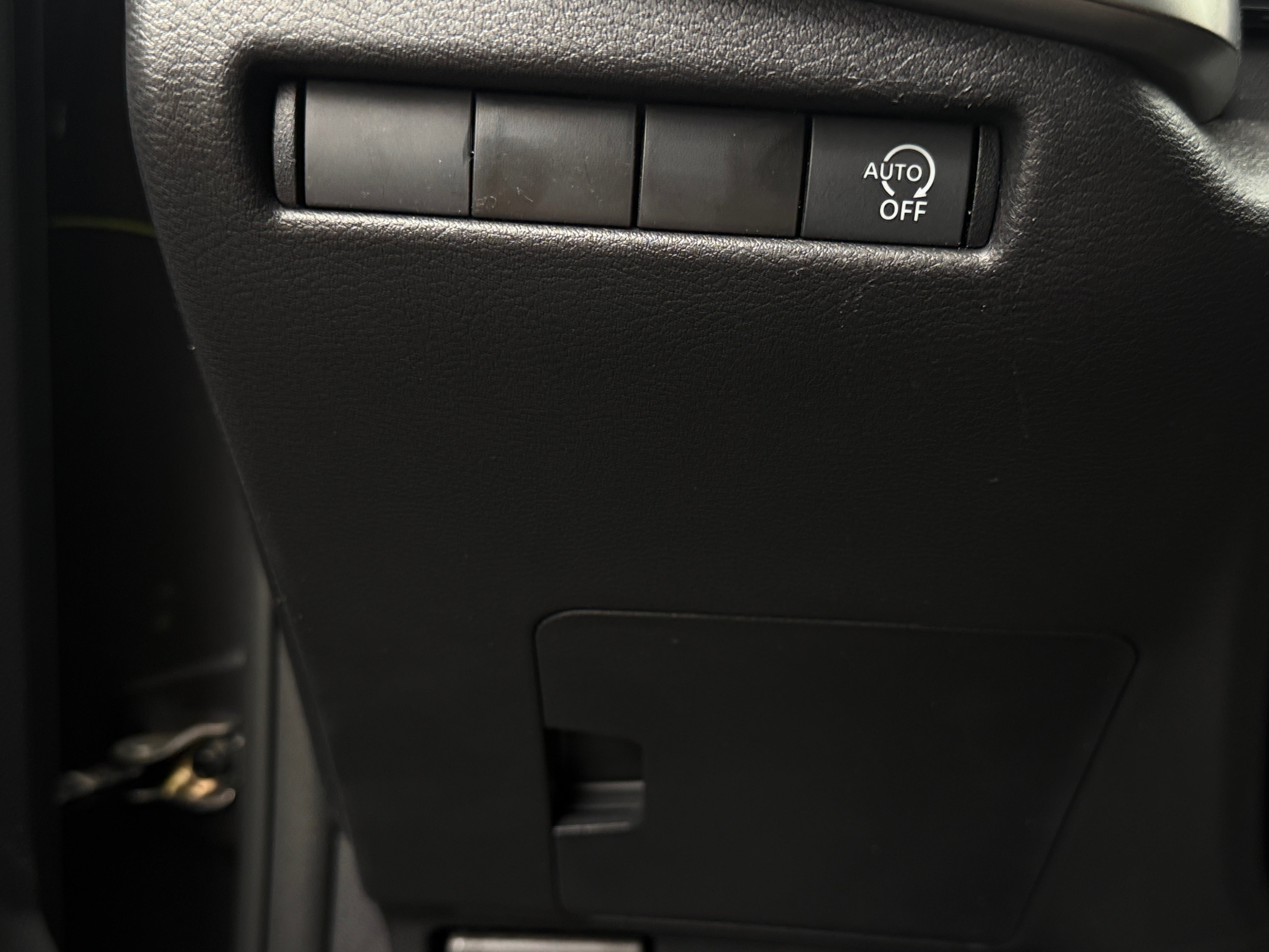 nissan kicks 2025 3N8AP6CA0SL396979 image nissan kicks 2025 3N8AP6CA0SL396979 image