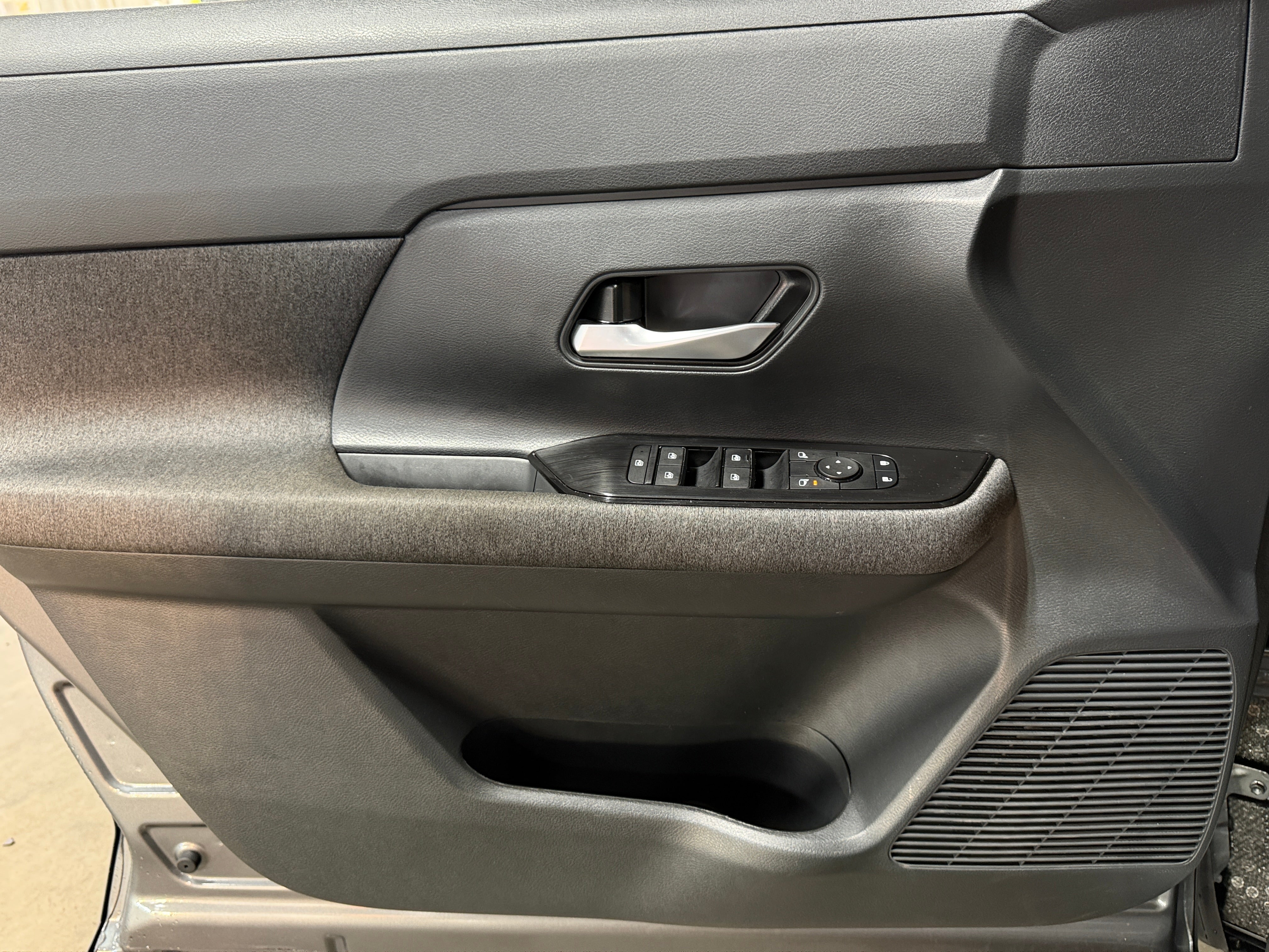 nissan kicks 2025 3N8AP6CA7SL386563 image nissan kicks 2025 3N8AP6CA7SL386563 image