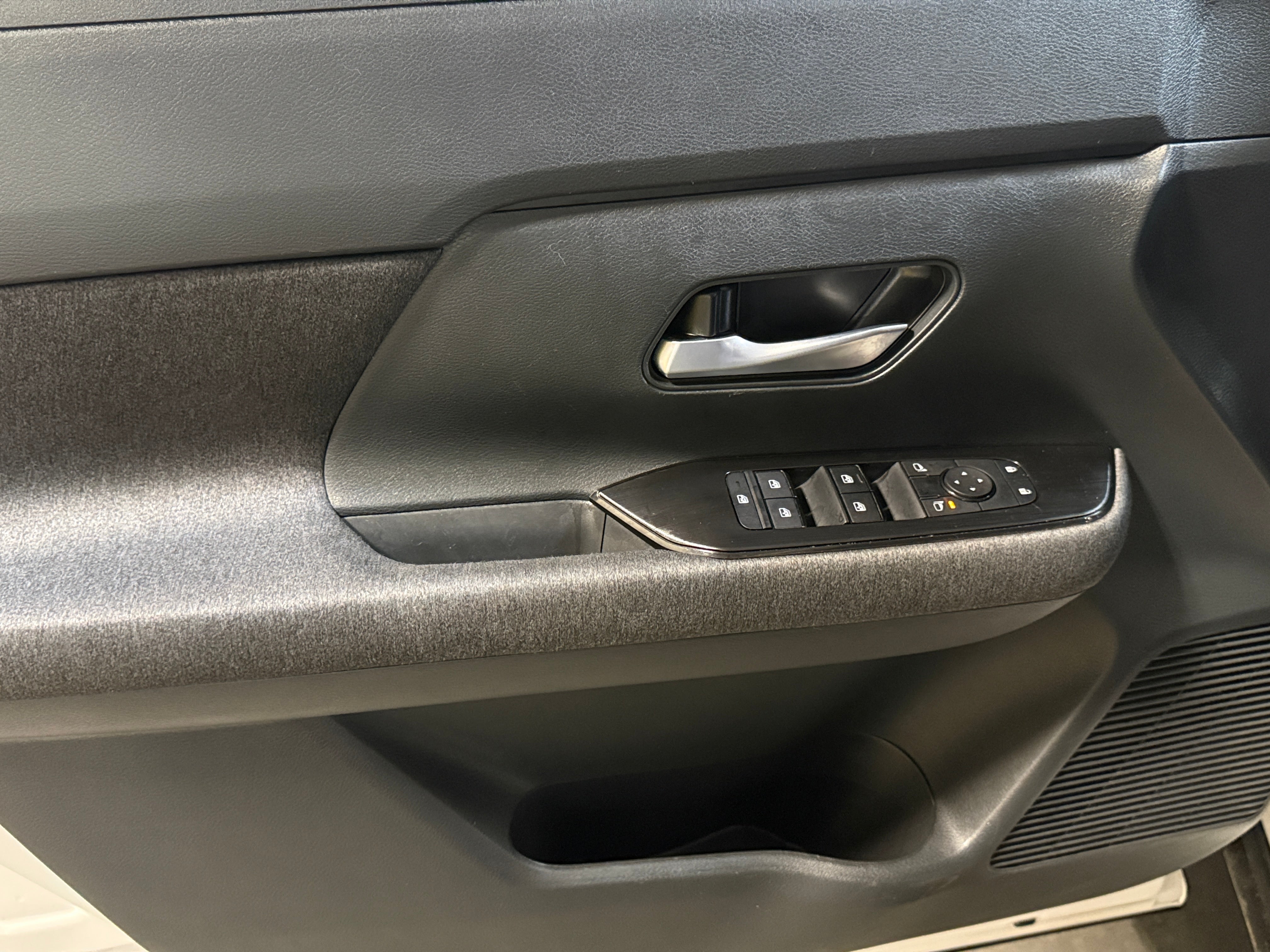 nissan kicks 2025 3N8AP6CB1SL377589 image nissan kicks 2025 3N8AP6CB1SL377589 image