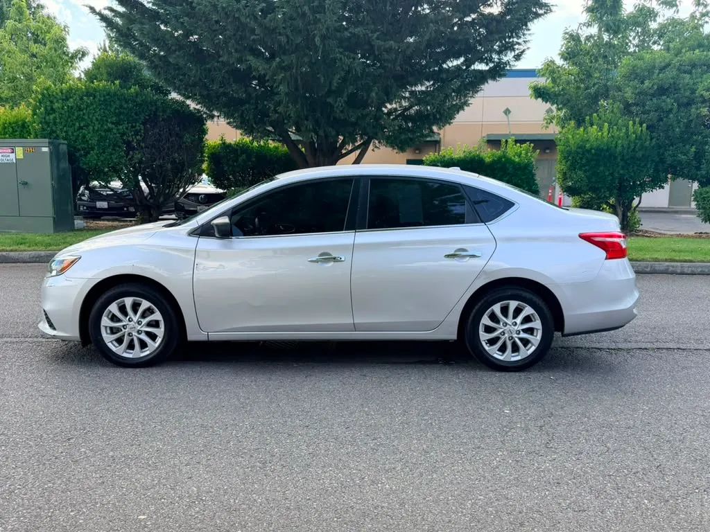 nissan sentra 2019 3N1AB7AP6KY327419 image nissan sentra 2019 3N1AB7AP6KY327419 image