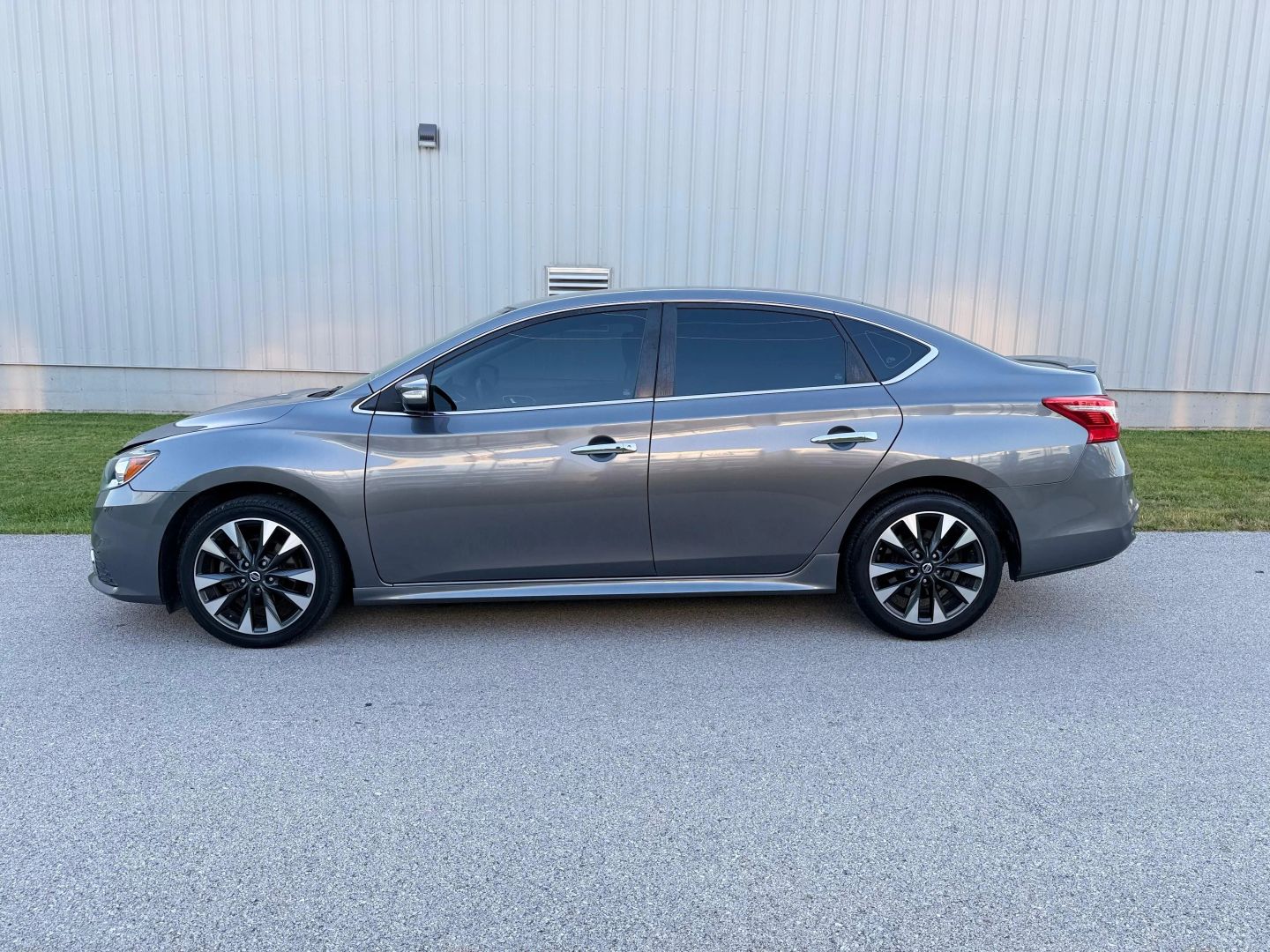 nissan sentra 2019 3N1AB7AP4KY422027 image nissan sentra 2019 3N1AB7AP4KY422027 image