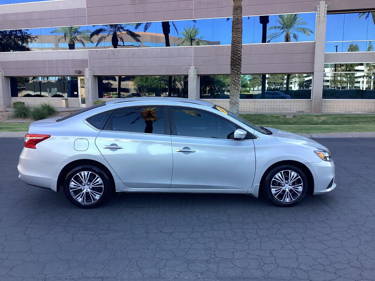 nissan sentra 2019 3N1AB7AP6KY284930 image nissan sentra 2019 3N1AB7AP6KY284930 image