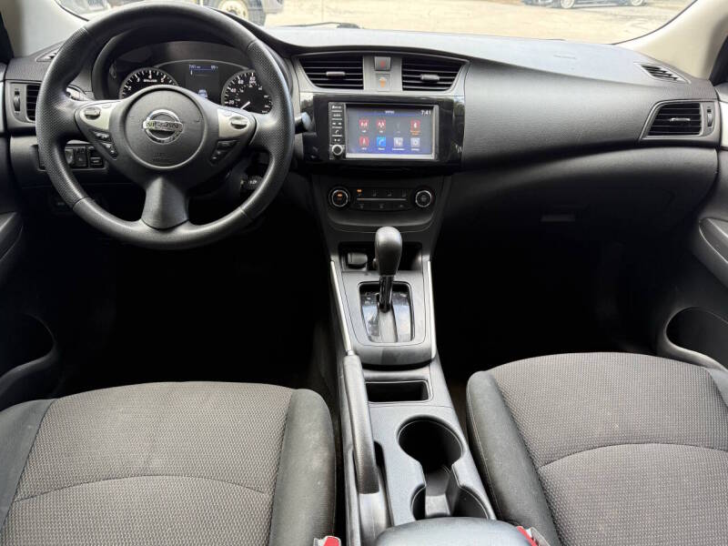 nissan sentra 2019 3N1AB7AP3KY325305 image nissan sentra 2019 3N1AB7AP3KY325305 image