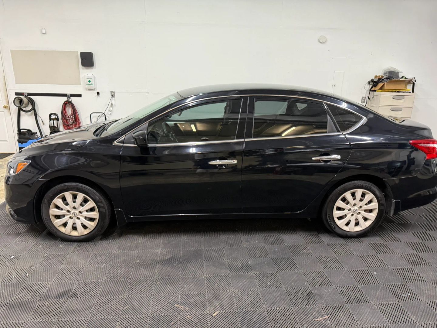 nissan sentra 2019 3N1AB7AP6KY332586 image nissan sentra 2019 3N1AB7AP6KY332586 image