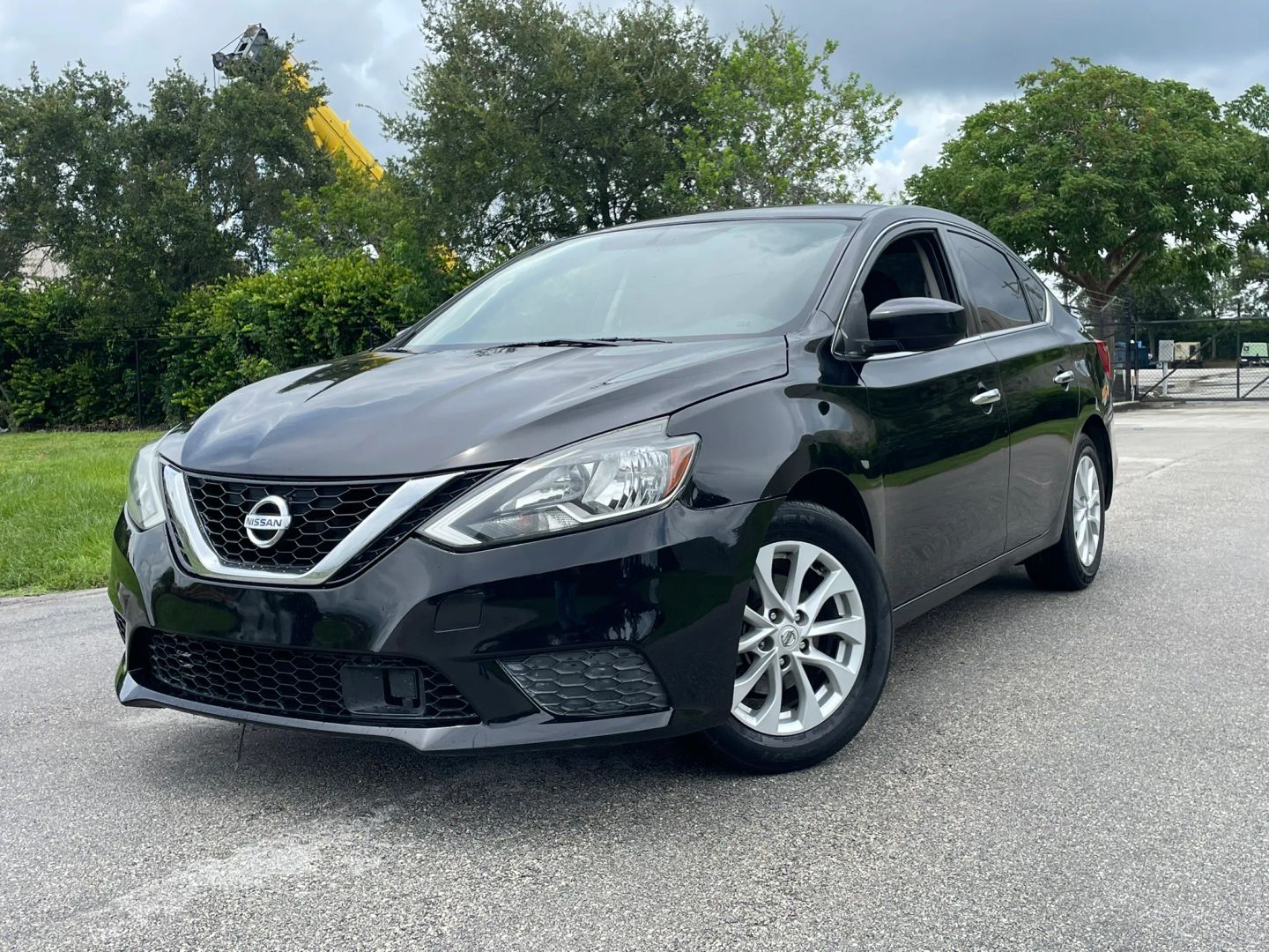 nissan sentra 2019 3N1AB7AP7KY430204 image nissan sentra 2019 3N1AB7AP7KY430204 image