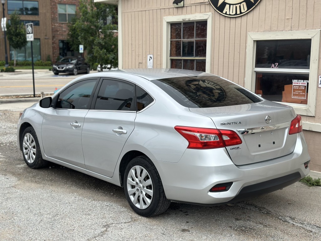 nissan sentra 2018 3N1AB7AP5JY335090 image nissan sentra 2018 3N1AB7AP5JY335090 image