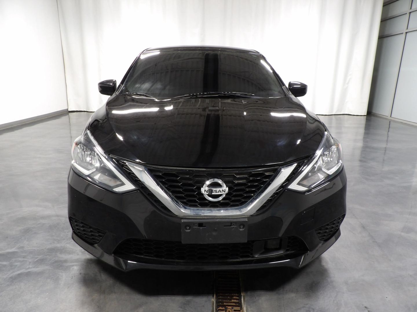 nissan sentra 2018 3N1AB7AP1JY327827 image nissan sentra 2018 3N1AB7AP1JY327827 image
