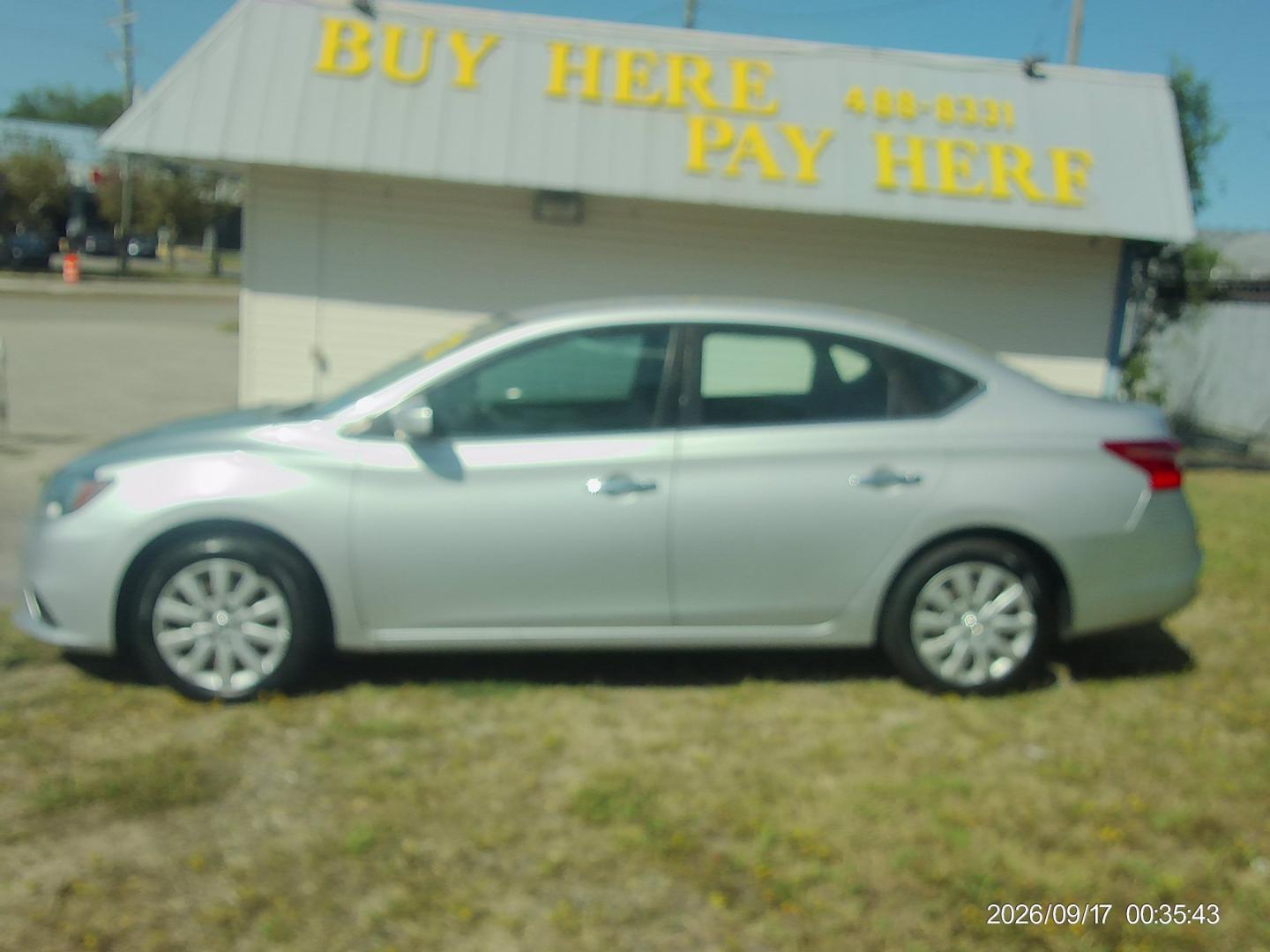 nissan sentra 2018 3N1AB7AP3JY255691 image nissan sentra 2018 3N1AB7AP3JY255691 image