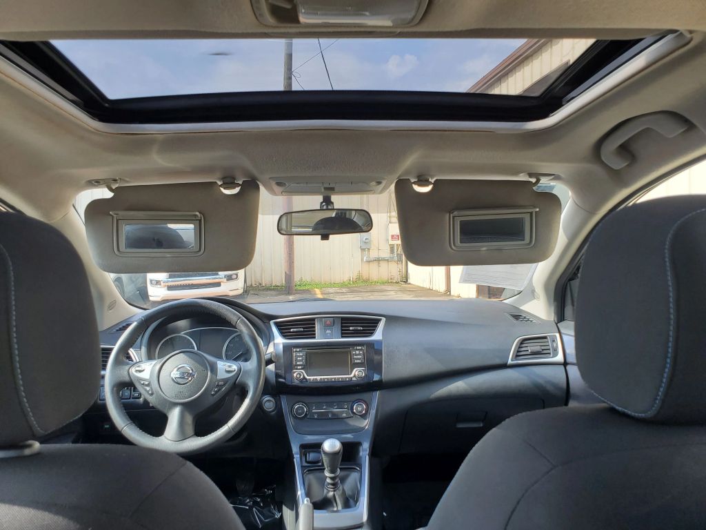 nissan sentra 2017 3N1CB7AP7HY300375 image nissan sentra 2017 3N1CB7AP7HY300375 image
