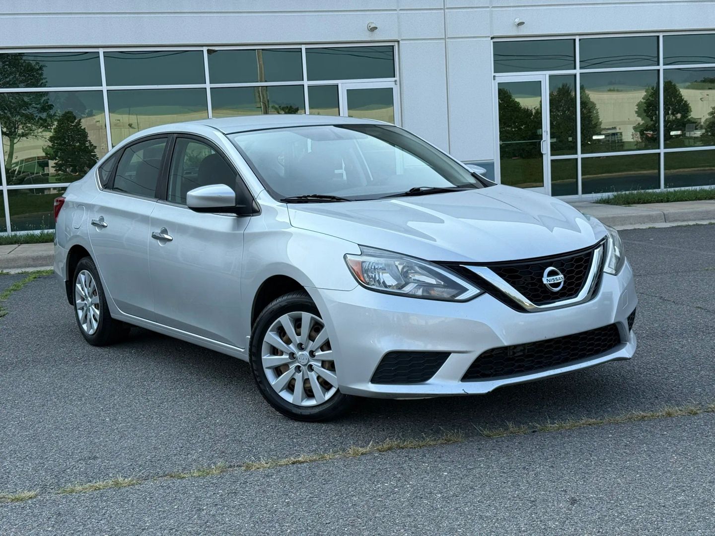 nissan sentra 2017 3N1AB7AP1HY372907 image nissan sentra 2017 3N1AB7AP1HY372907 image