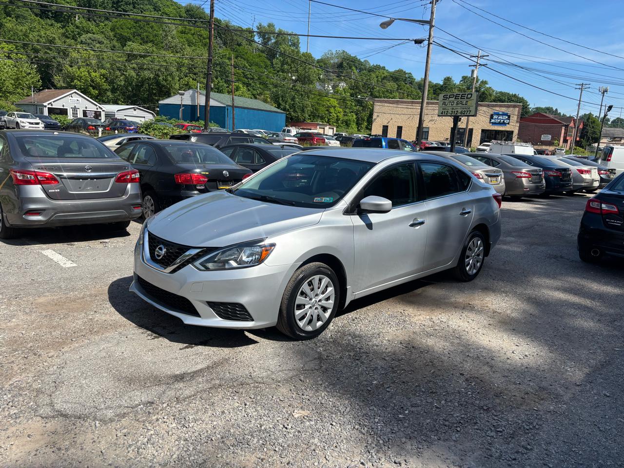 nissan sentra 2017 3N1AB7AP4HY232902 image nissan sentra 2017 3N1AB7AP4HY232902 image