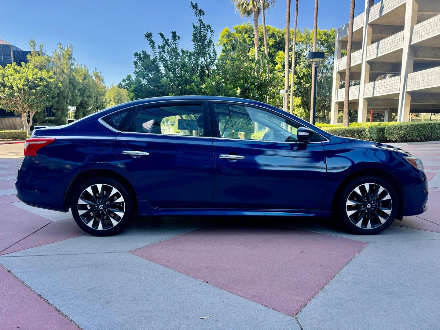 nissan sentra 2017 3N1AB7AP7HY300366 image nissan sentra 2017 3N1AB7AP7HY300366 image