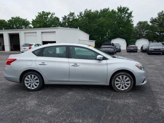 nissan sentra 2017 3N1AB7AP9HY269055 image nissan sentra 2017 3N1AB7AP9HY269055 image