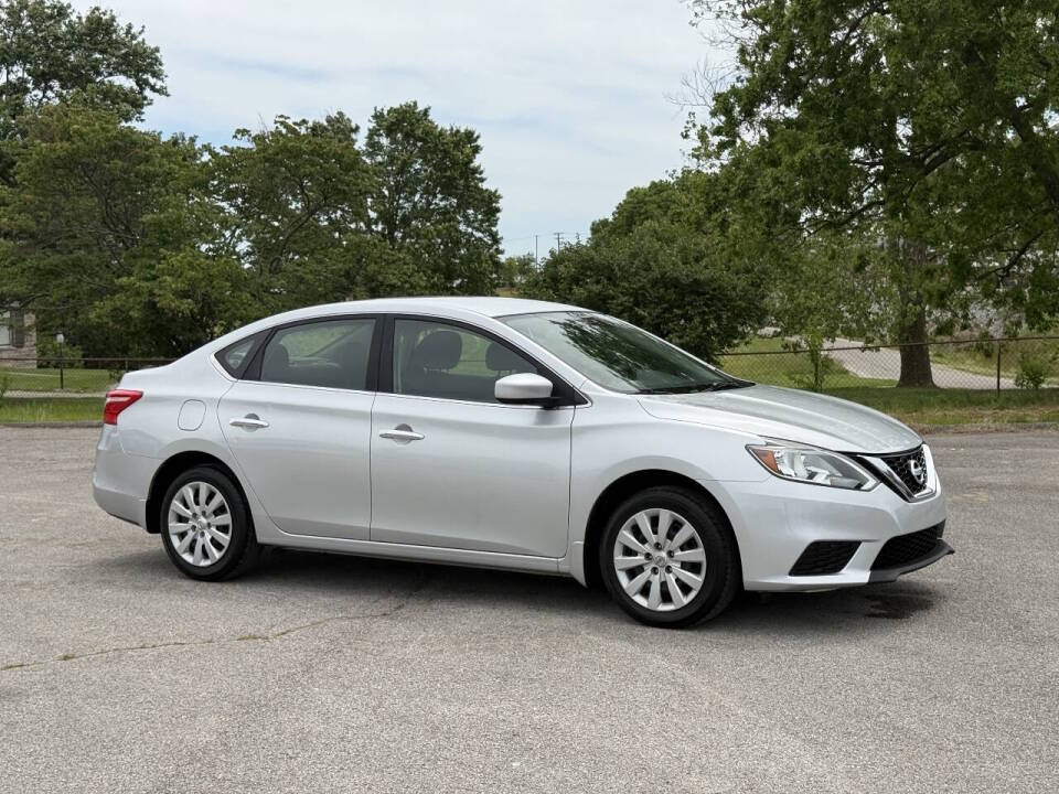 nissan sentra 2017 3N1AB7AP6HY218239 image nissan sentra 2017 3N1AB7AP6HY218239 image