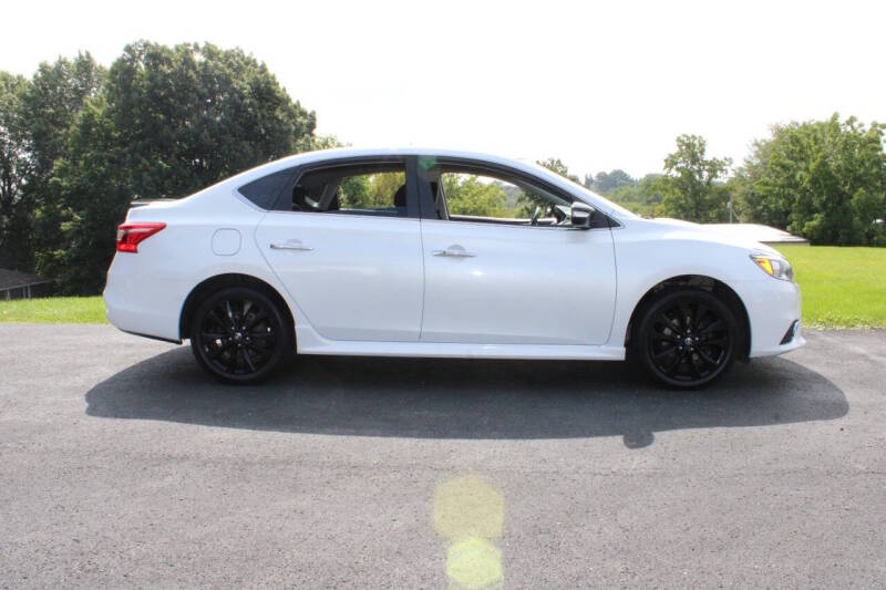 nissan sentra 2017 3N1AB7AP1HY265467 image nissan sentra 2017 3N1AB7AP1HY265467 image