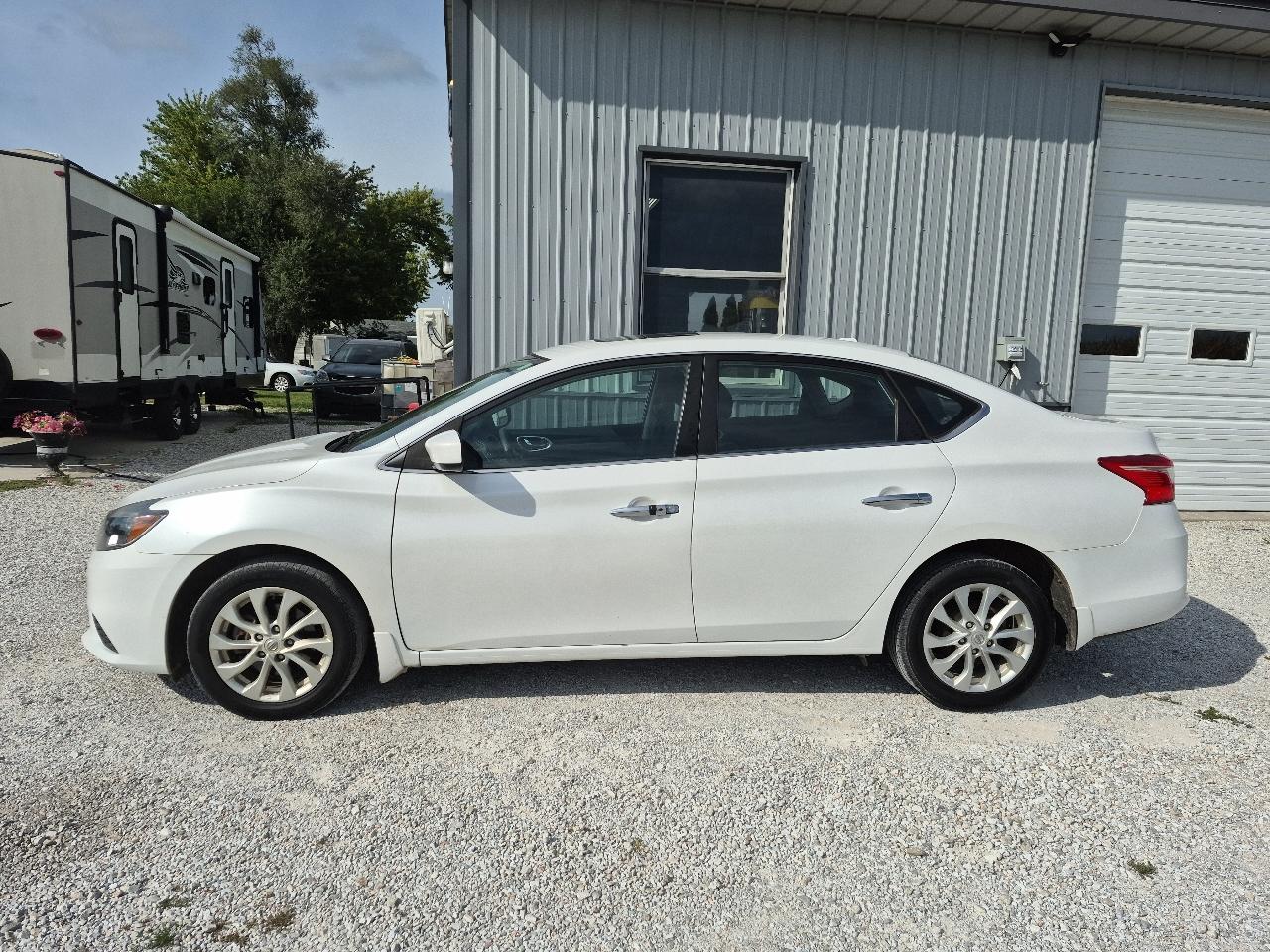 nissan sentra 2017 3N1AB7AP1HY386953 image nissan sentra 2017 3N1AB7AP1HY386953 image