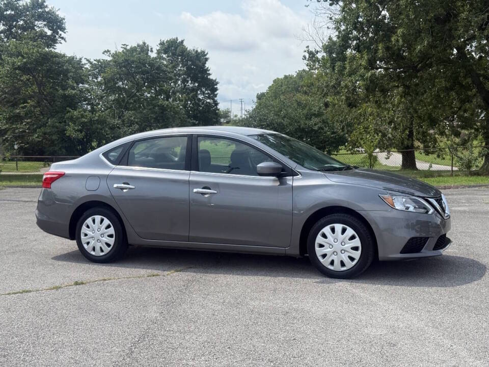 nissan sentra 2017 3N1AB7AP1HY411494 image nissan sentra 2017 3N1AB7AP1HY411494 image