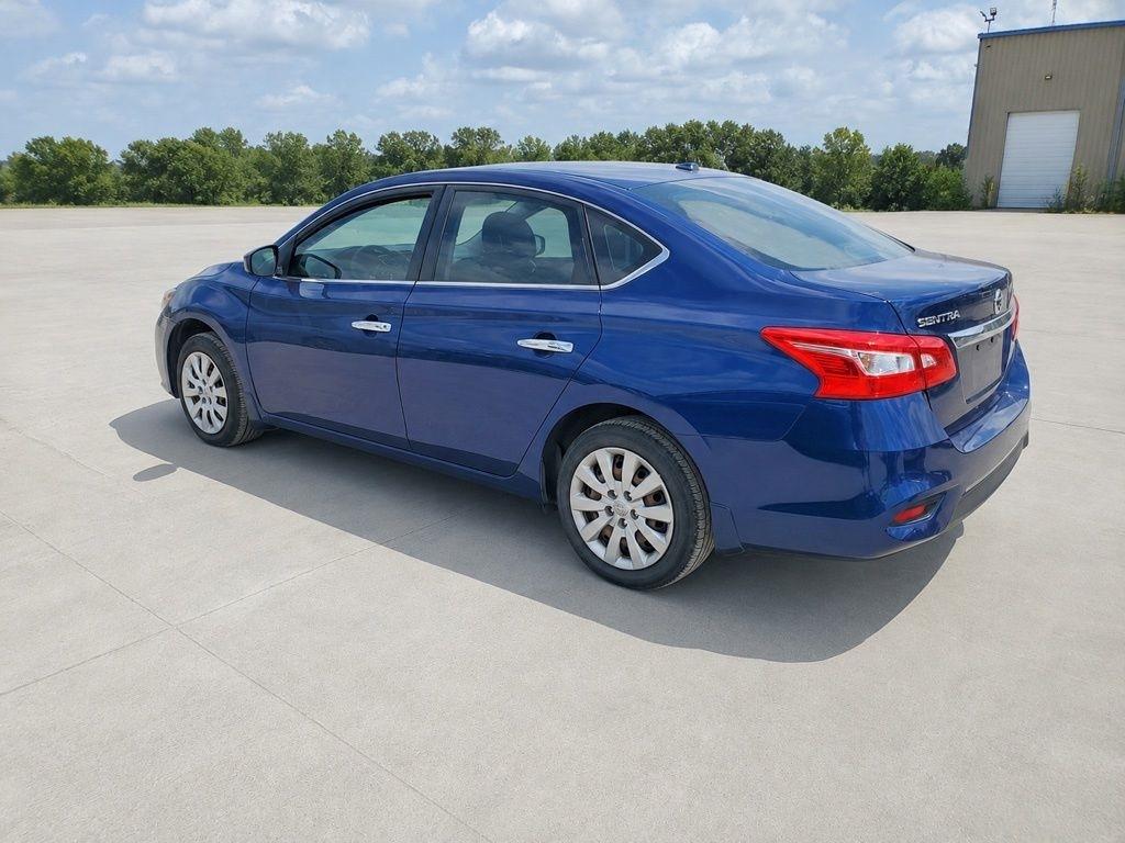 nissan sentra 2017 3N1AB7AP1HY402567 image nissan sentra 2017 3N1AB7AP1HY402567 image
