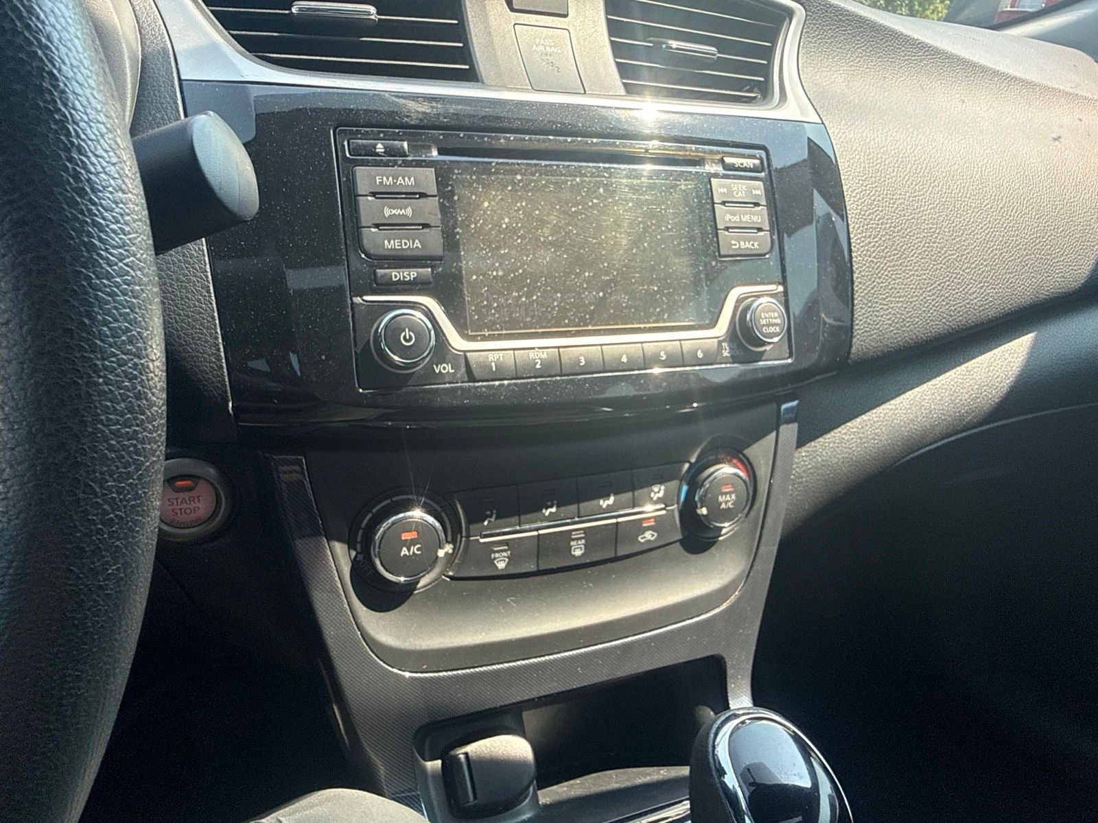 nissan sentra 2017 3N1CB7AP1HY343576 image nissan sentra 2017 3N1CB7AP1HY343576 image