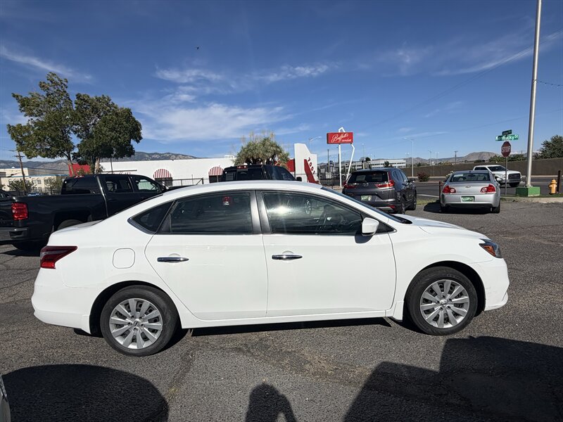 nissan sentra 2017 3N1AB7AP1HY244506 image nissan sentra 2017 3N1AB7AP1HY244506 image