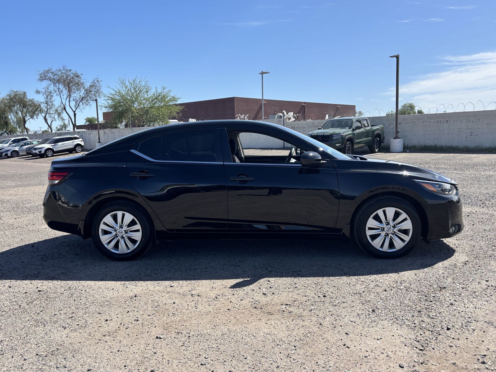 nissan sentra 2024 3N1AB8BV0RY311813 image nissan sentra 2024 3N1AB8BV0RY311813 image