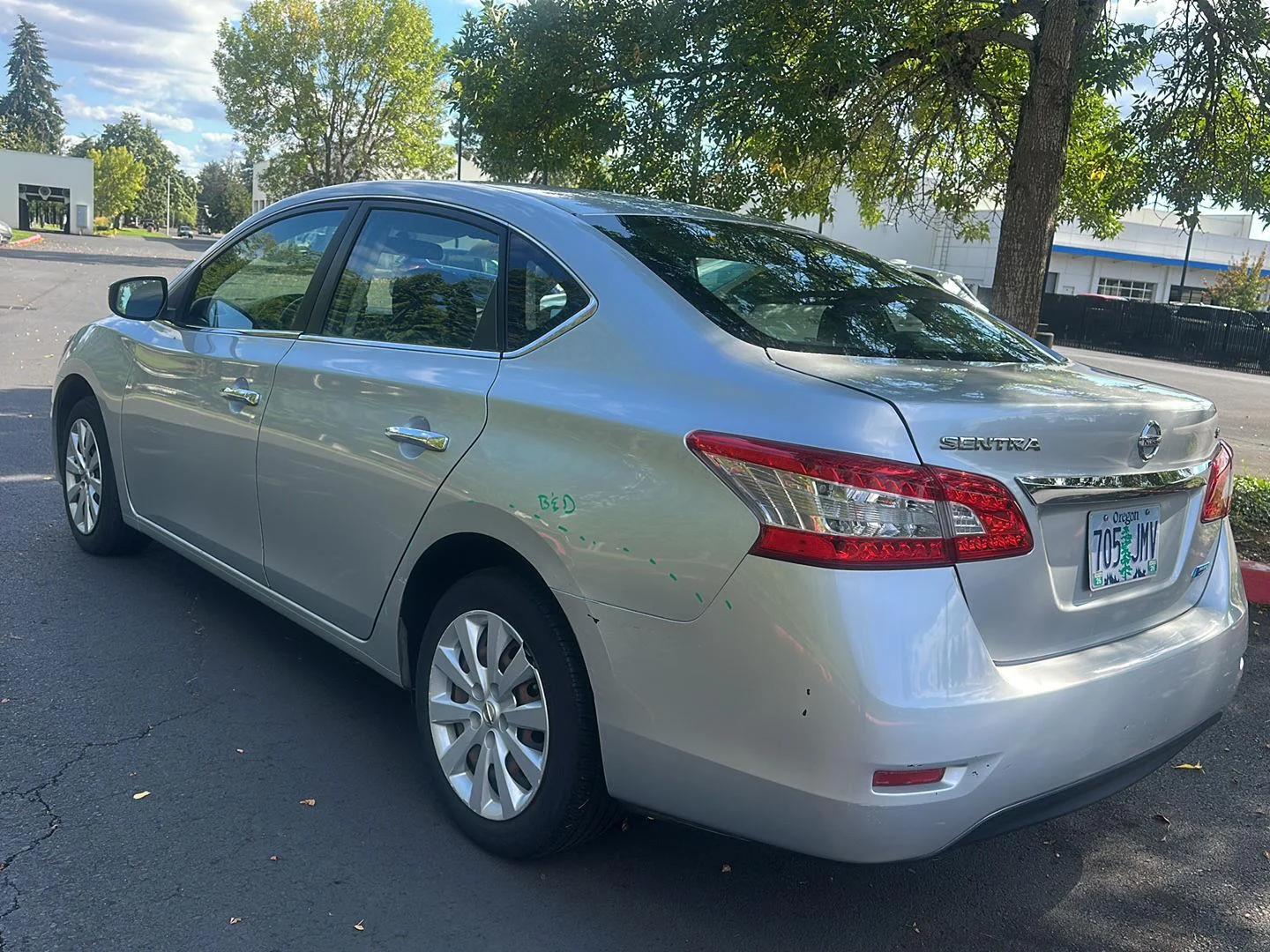 nissan sentra 2014 3N1AB7APXEY260893 image nissan sentra 2014 3N1AB7APXEY260893 image