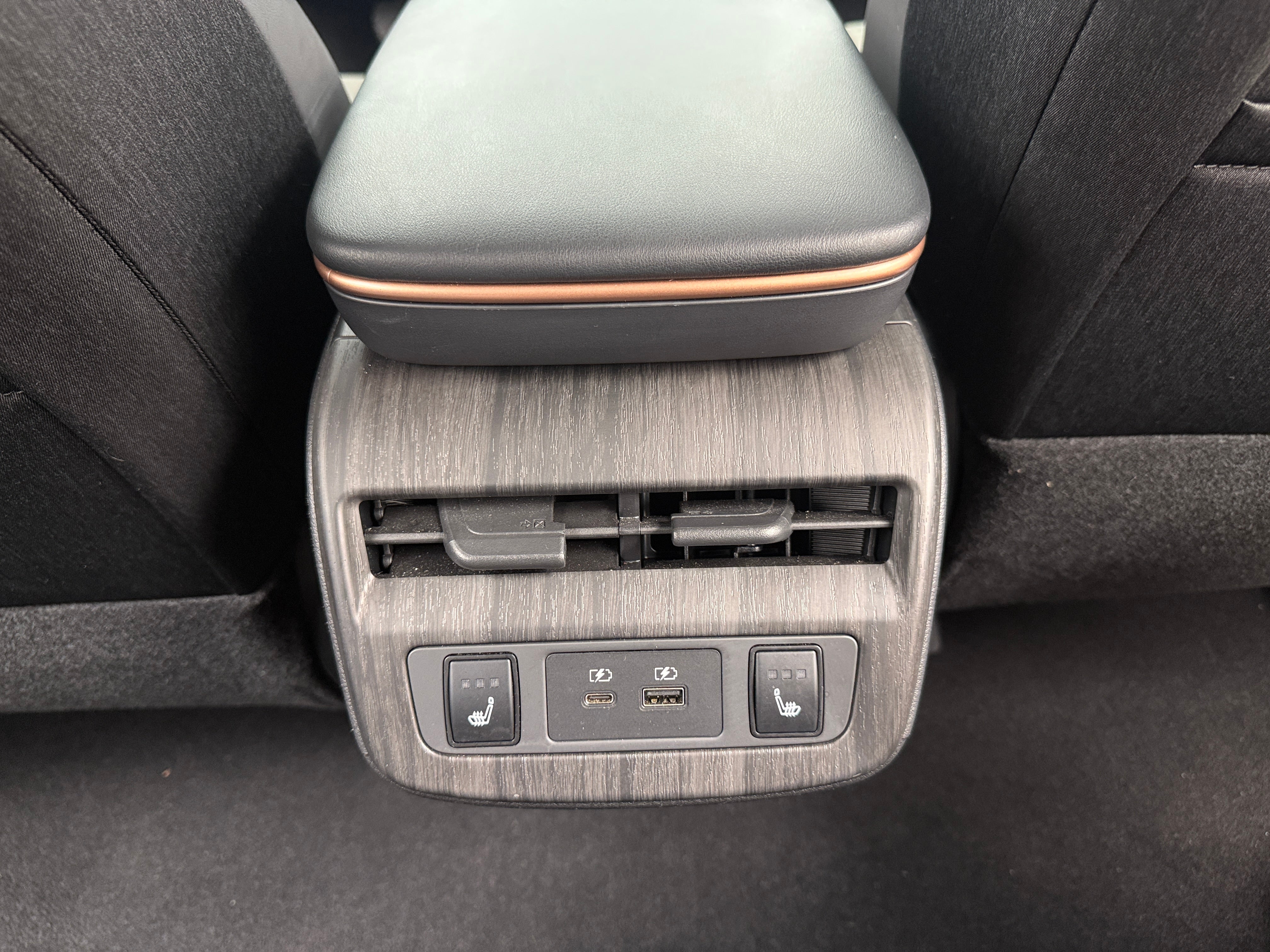 nissan ariya 2024 JN1DF0BB5RM735290 image nissan ariya 2024 JN1DF0BB5RM735290 image