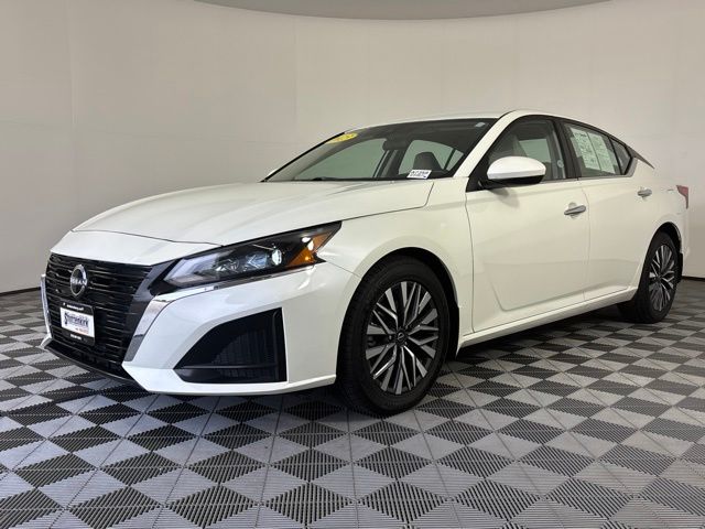 nissan altima 2023 1N4BL4DV3PN370469 image nissan altima 2023 1N4BL4DV3PN370469 image