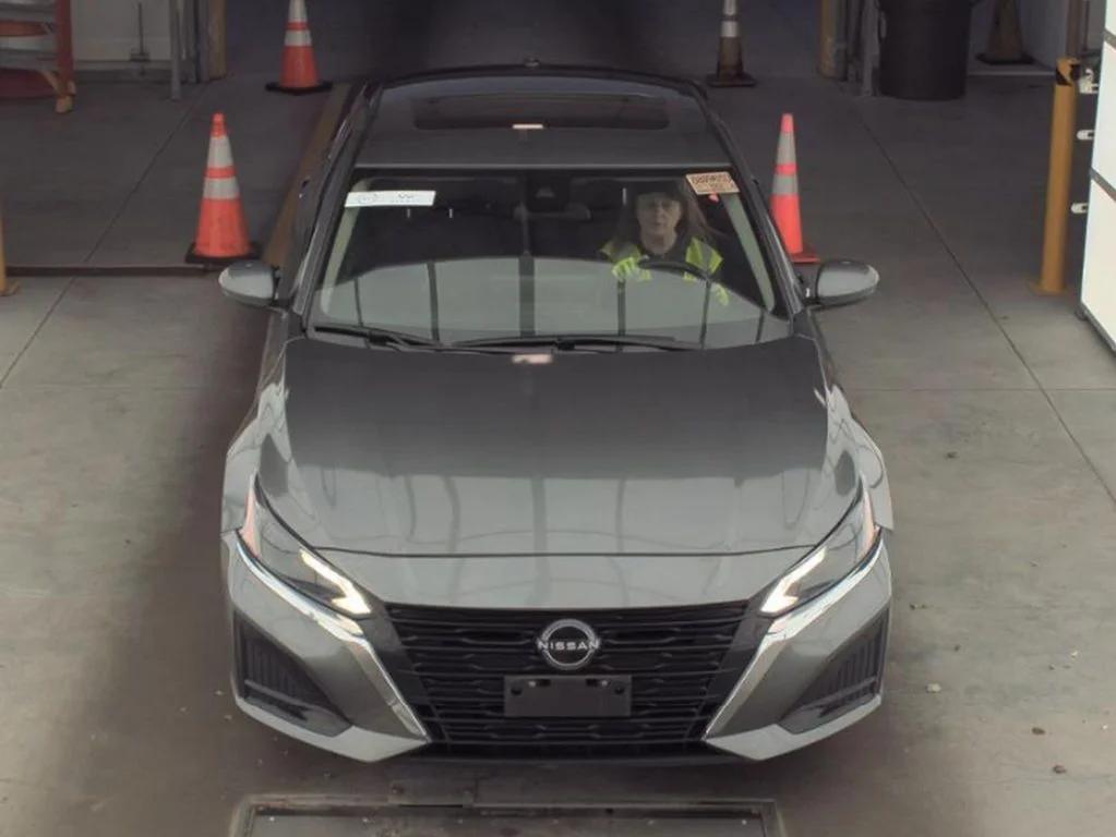 nissan altima 2023 1N4BL4DV9PN421683 image nissan altima 2023 1N4BL4DV9PN421683 image