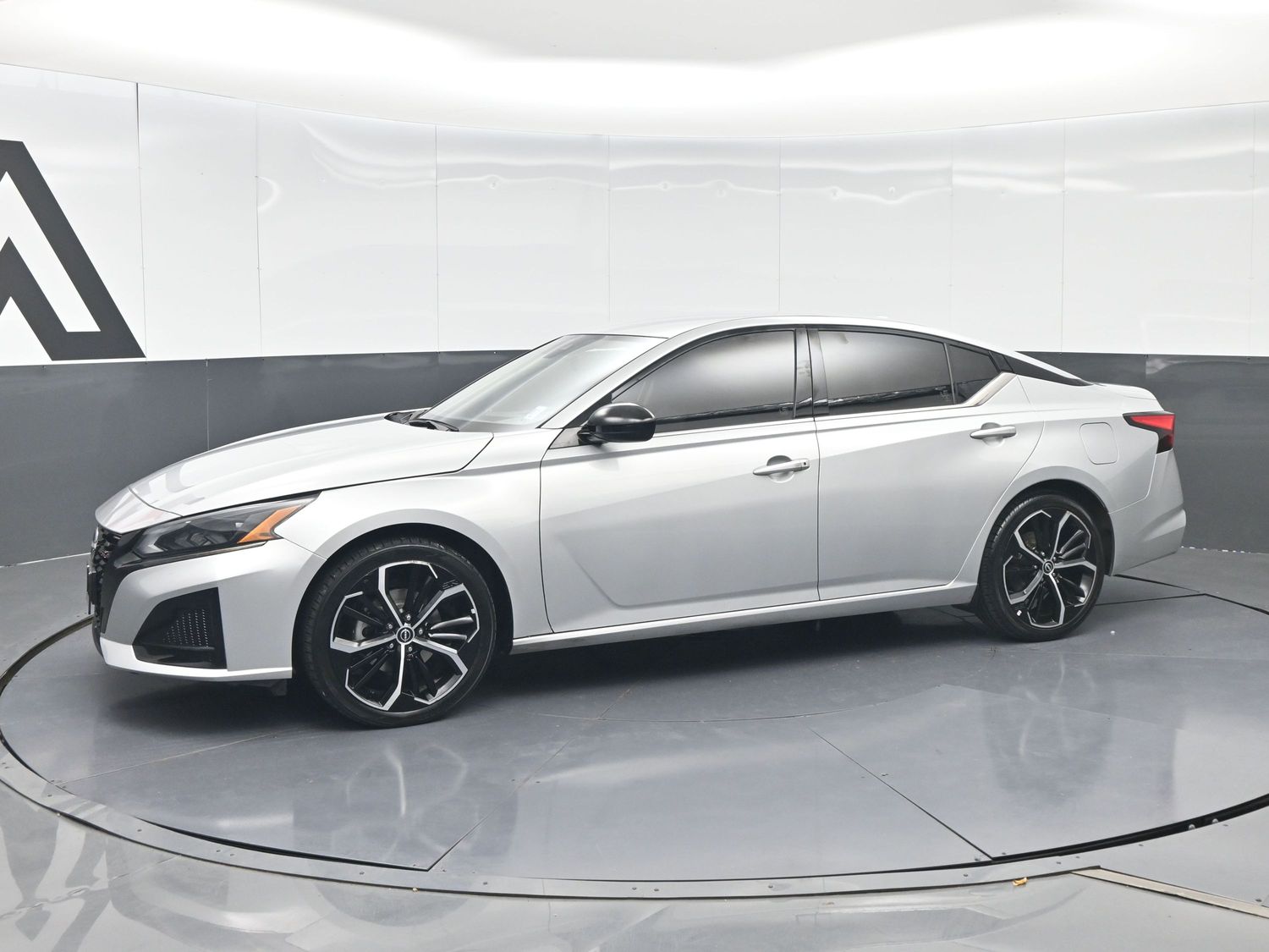 nissan altima 2023 1N4BL4CV4PN333769 image nissan altima 2023 1N4BL4CV4PN333769 image