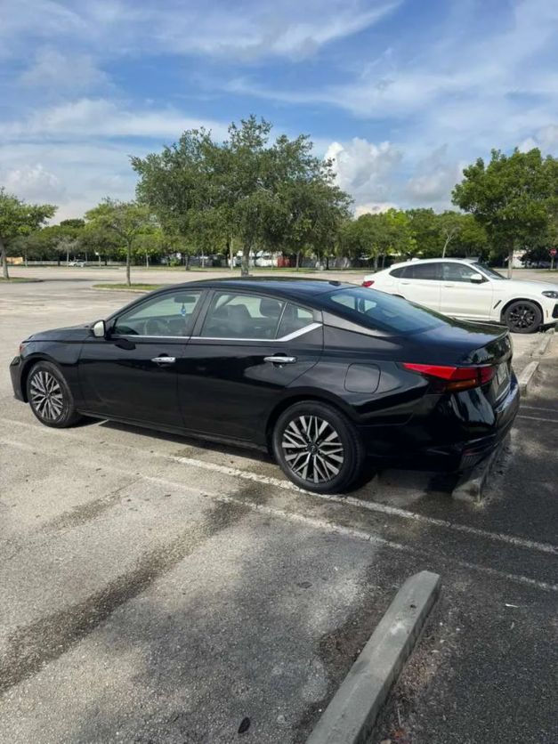 nissan altima 2023 1N4BL4DV5PN337117 image nissan altima 2023 1N4BL4DV5PN337117 image