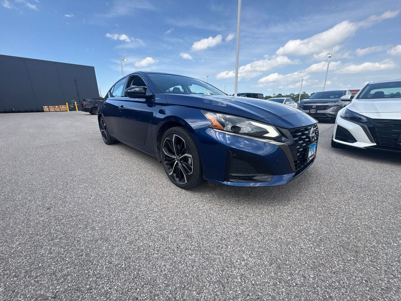 nissan altima 2023 1N4BL4CV4PN377321 image nissan altima 2023 1N4BL4CV4PN377321 image