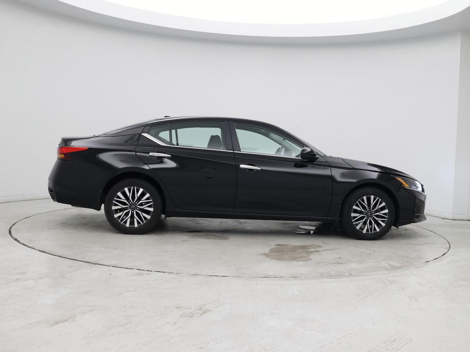 nissan altima 2023 1N4BL4DW3PN388690 image nissan altima 2023 1N4BL4DW3PN388690 image