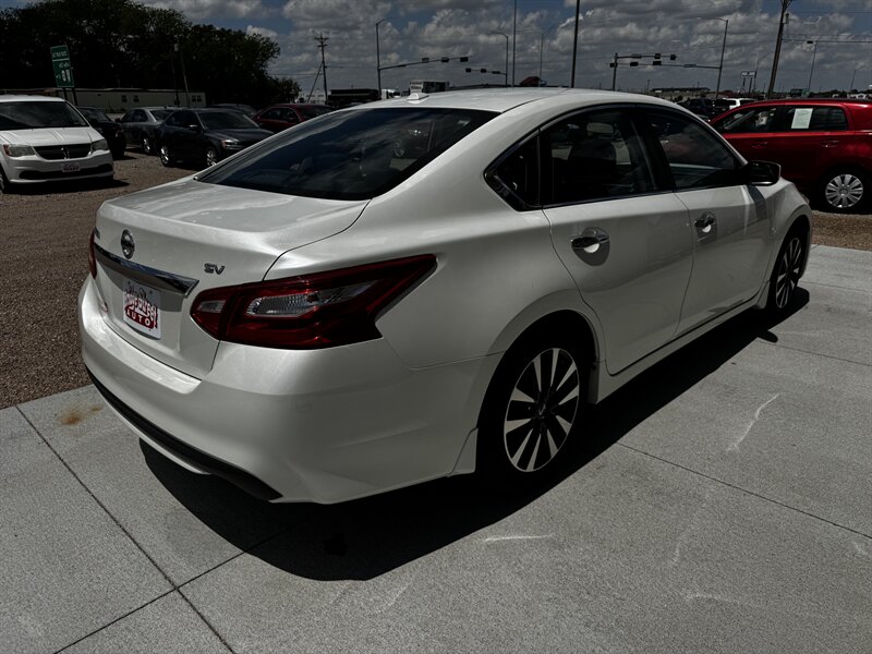 nissan altima 2016 1N4AL3AP2GC236186 image nissan altima 2016 1N4AL3AP2GC236186 image
