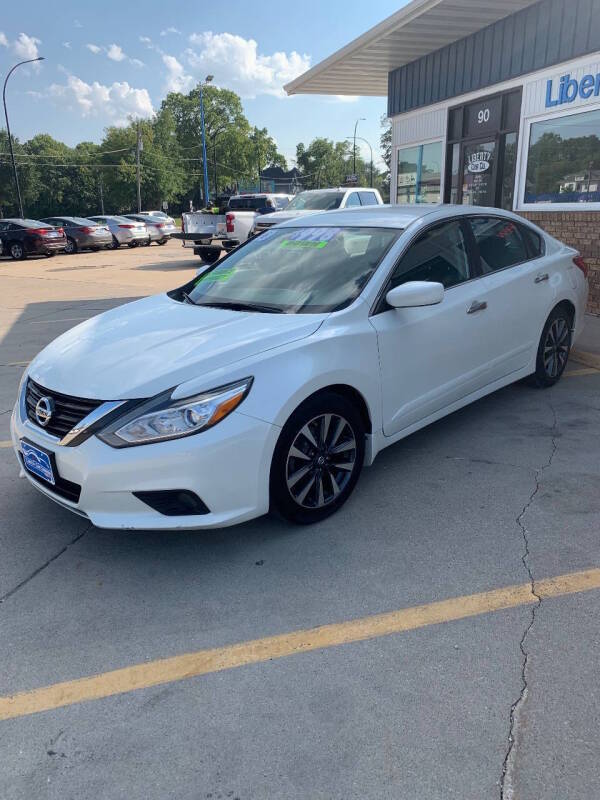 nissan altima 2016 1N4AL3AP8GC130745 image nissan altima 2016 1N4AL3AP8GC130745 image