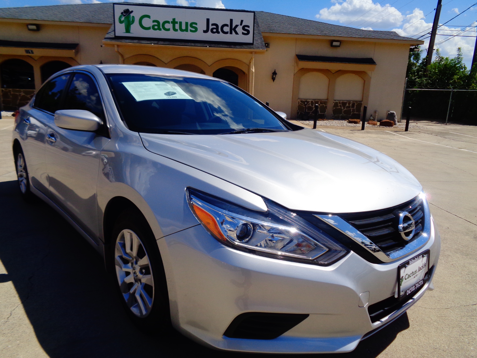 nissan altima 2016 1N4AL3AP4GC129771 image nissan altima 2016 1N4AL3AP4GC129771 image