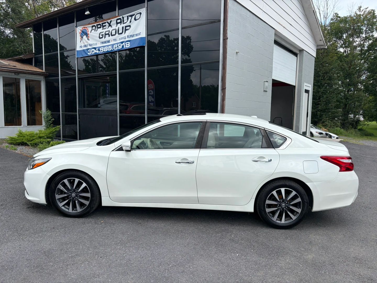 nissan altima 2016 1N4AL3AP2GC256650 image nissan altima 2016 1N4AL3AP2GC256650 image