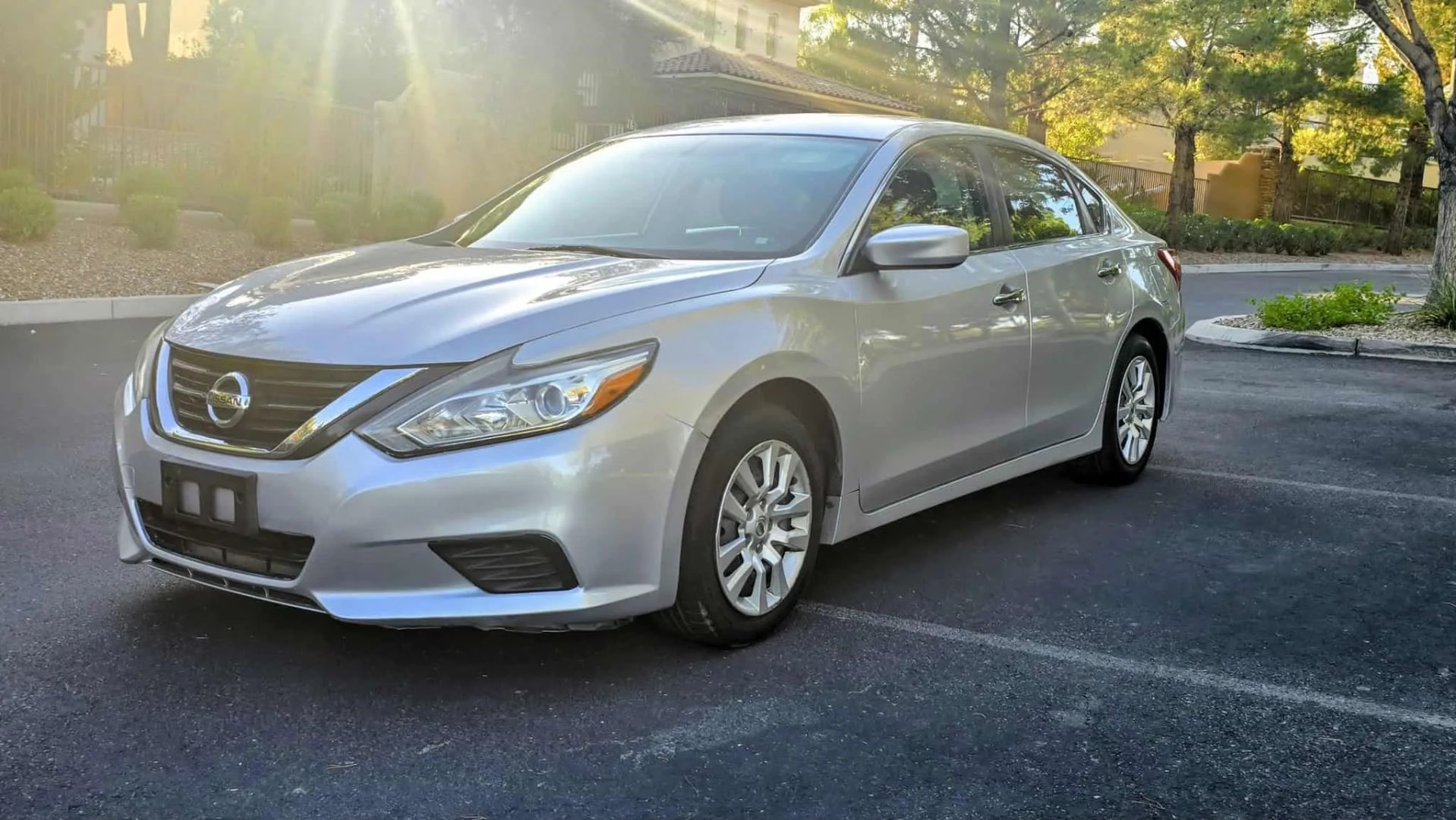 nissan altima 2016 1N4AL3AP8GC253817 image nissan altima 2016 1N4AL3AP8GC253817 image