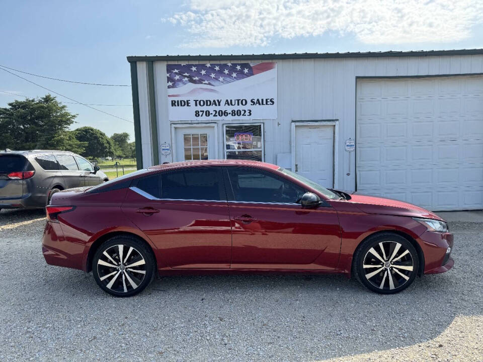 nissan altima 2019 1N4BL4CW7KN321746 image nissan altima 2019 1N4BL4CW7KN321746 image