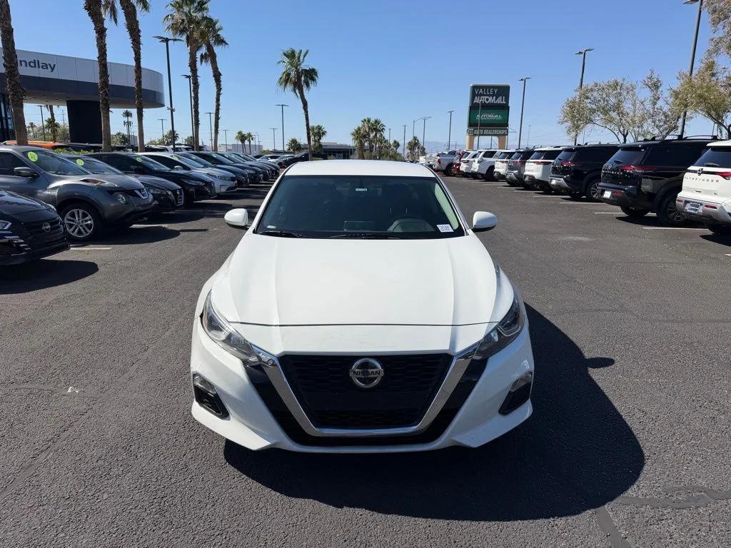 nissan altima 2019 1N4BL4BV4KC137143 image nissan altima 2019 1N4BL4BV4KC137143 image