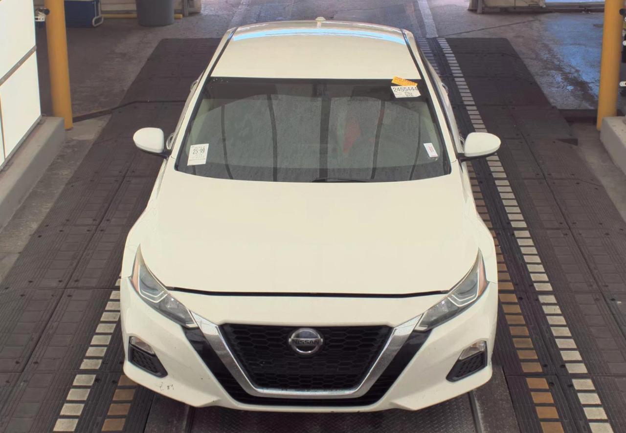 nissan altima 2019 1N4BL4BV3KC159442 image nissan altima 2019 1N4BL4BV3KC159442 image