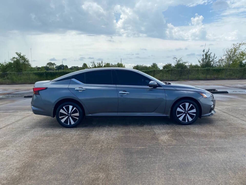 nissan altima 2019 1N4BL4DW5KN328595 image nissan altima 2019 1N4BL4DW5KN328595 image