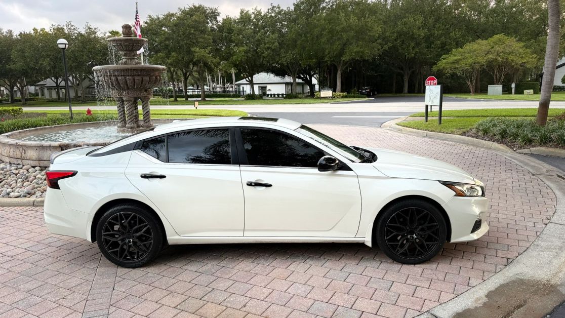 nissan altima 2019 1N4BL4CW5KC141922 image nissan altima 2019 1N4BL4CW5KC141922 image