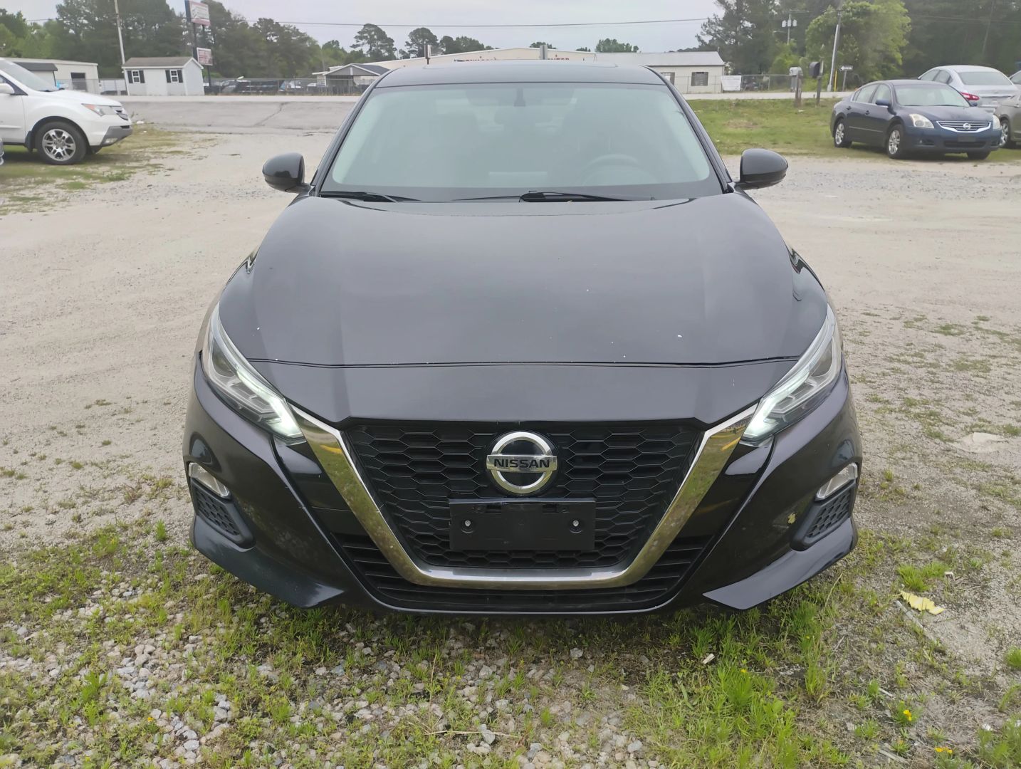 nissan altima 2019 1N4BL4CW7KN301111 image nissan altima 2019 1N4BL4CW7KN301111 image