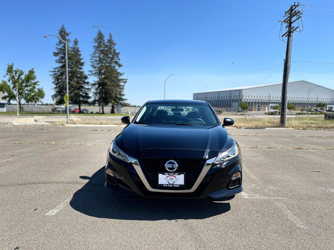 nissan altima 2019 1N4BL4CW3KC232901 image nissan altima 2019 1N4BL4CW3KC232901 image