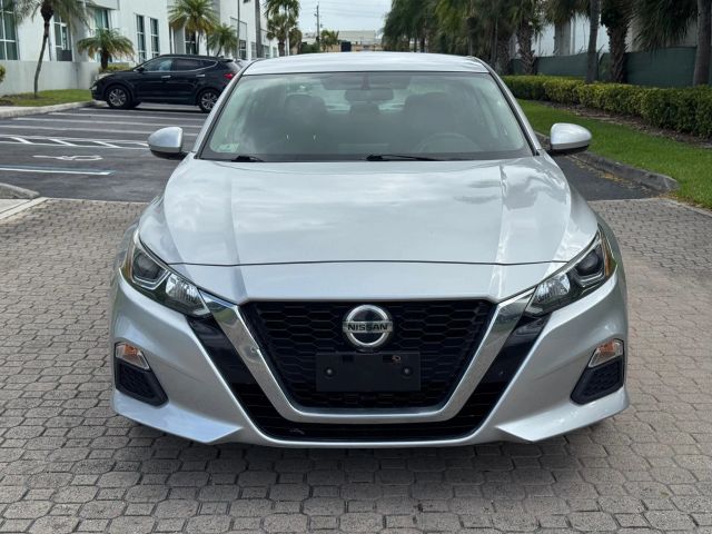 nissan altima 2019 1N4BL4BW3KC194717 image nissan altima 2019 1N4BL4BW3KC194717 image