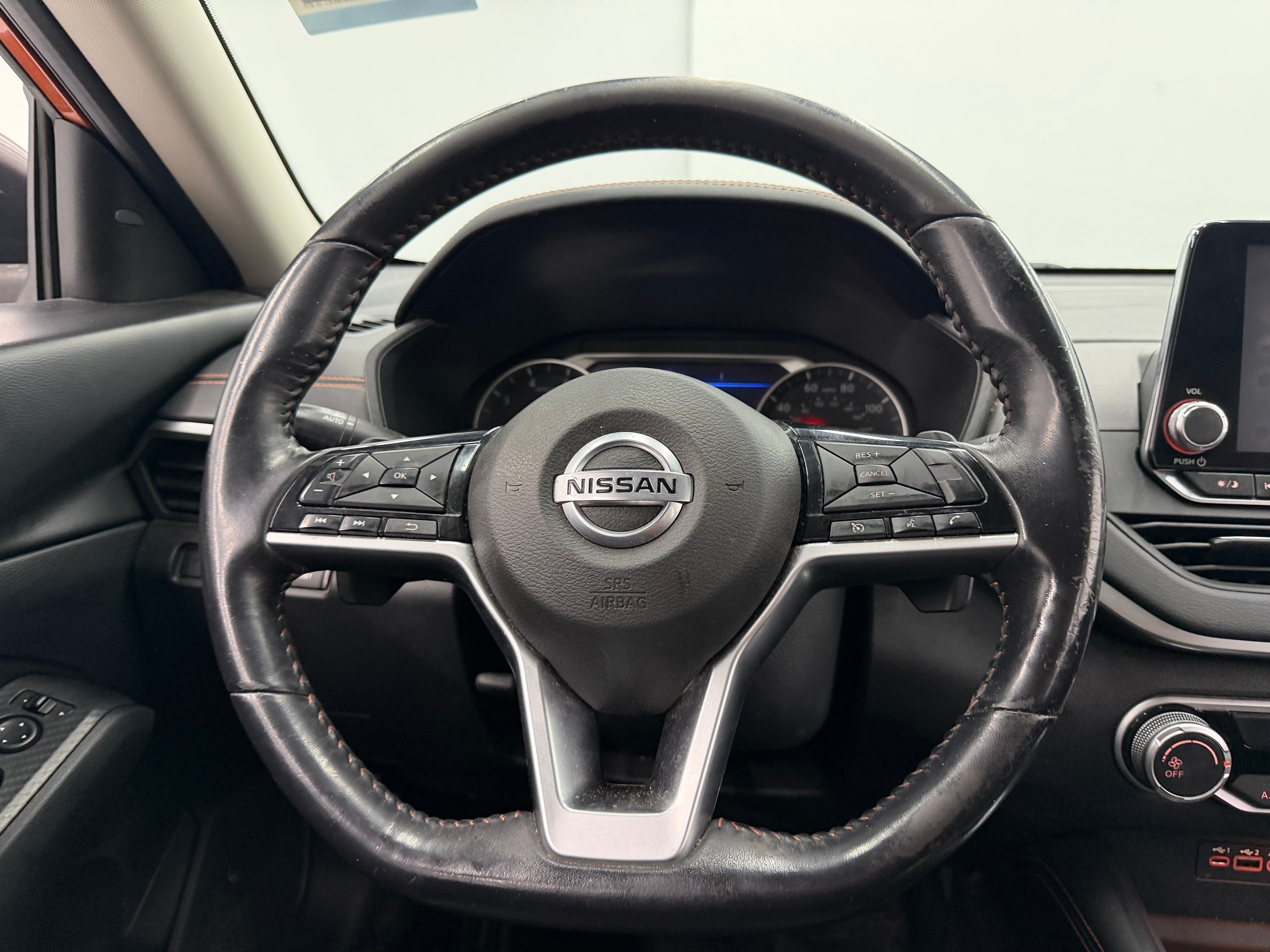 nissan altima 2019 1N4BL4CW3KC179908 image nissan altima 2019 1N4BL4CW3KC179908 image