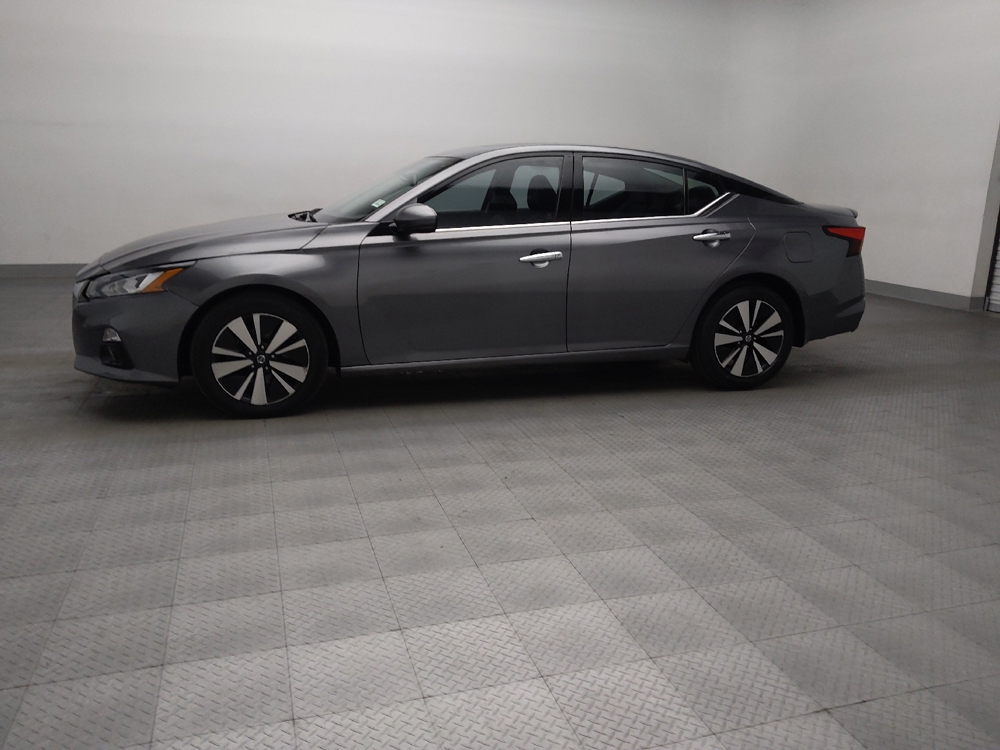 nissan altima 2019 1N4BL4EW3KC135131 image nissan altima 2019 1N4BL4EW3KC135131 image