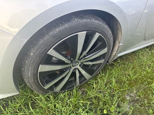 nissan altima 2019 1N4BL4CW7KC225126 image nissan altima 2019 1N4BL4CW7KC225126 image