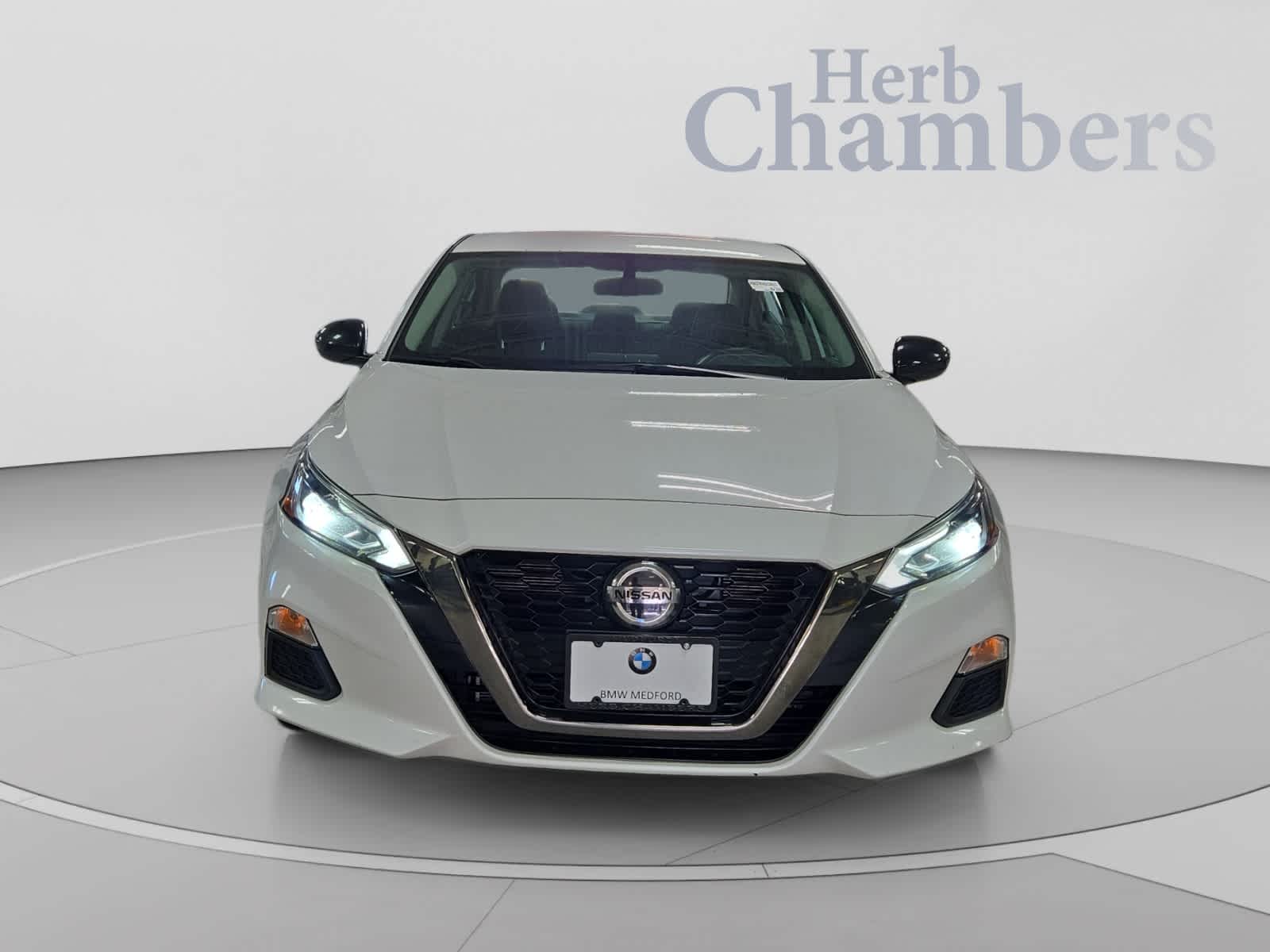 nissan altima 2019 1N4BL4CW1KN313917 image nissan altima 2019 1N4BL4CW1KN313917 image